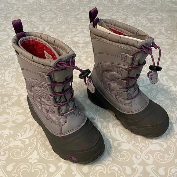 The North Face Youth Alpenglow IV Boot - Frost Grey/Wood Violet - Picture 2 of 7